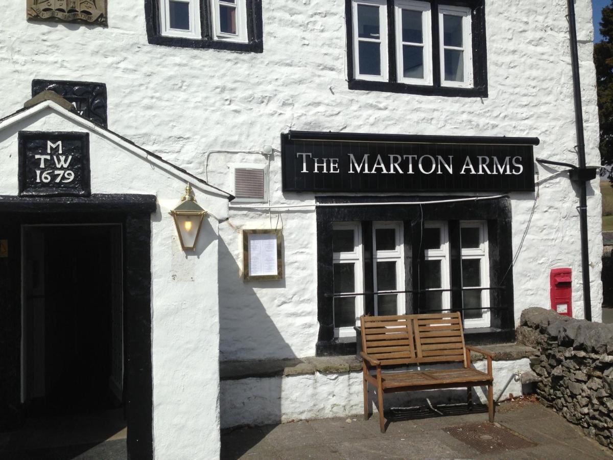 The Marton Arms Hotel Ингълтън Екстериор снимка