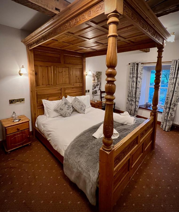 The Marton Arms Hotel Ингълтън Екстериор снимка